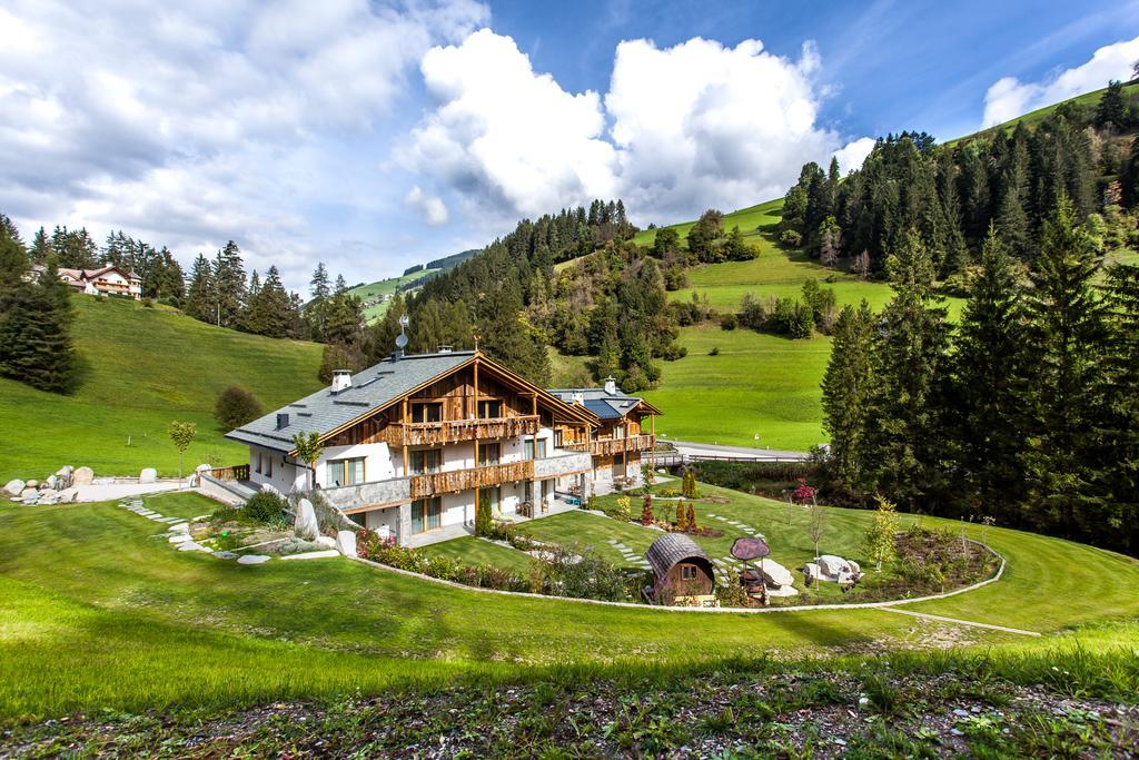 Alpine Mountain Chalet San Vigilio Di Marebbe Exterior foto